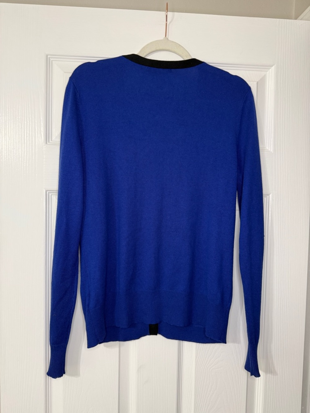 Lauren Ralph Lauren Royal Blue Silk and Cashmere Blend‎ Cardigan with Black Trim - Picture 3 of 3